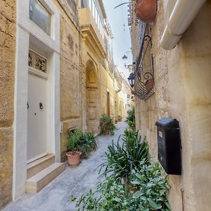 Authentic & Cosy Duplex Home In Charming Rabat By 360 Estates Exterior photo