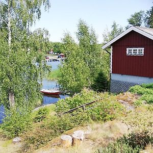 House With Lake Plot And Own Jetty On Skansholmen Outside Nyköping Exterior photo