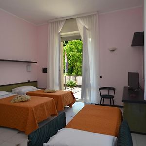 Hotel Salus Sant'Andrea Bagni Exterior photo