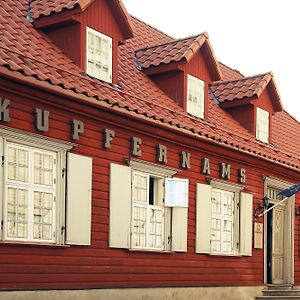 Kupfernams Hotell Ventspils Exterior photo