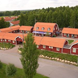 Oxgården Hotell Vimmerby Exterior photo