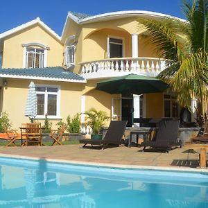 Villa Sundara Mauritius Trou-aux-Biches Exterior photo