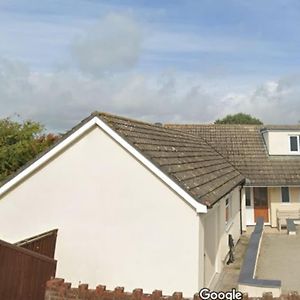 High View - First Floor Flat Leilighet Hawkchurch Exterior photo