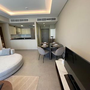 2 Luxury Bedroom Apartment In Amwaj Island Qalali Exterior photo