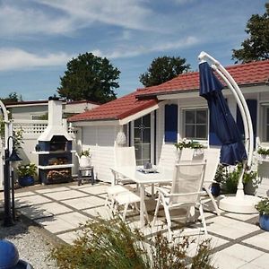 Ferienhaus De Graaf Mit Einer Sonnigen Terrasse Und Garten Ijsselmeer Villa Wervershoof Exterior photo