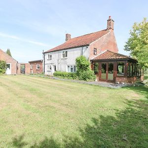 Lyons Green Villa Great Fransham Exterior photo