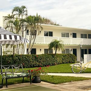 Fernando Flats Leilighet Palm Beach Shores Exterior photo