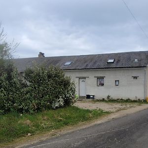 A La Campagne Villa Yevres Exterior photo