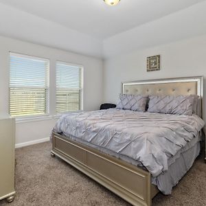 Spacious & Comfy King Bed With Garage In Lake Charles Exterior photo