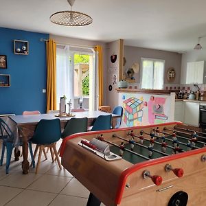 Annees 80, Enquete Et Jeux Hors Du Temps Villa Saint-Romain-le-Preux Exterior photo