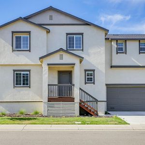 Spacious Family Home In Stockton - Pets Welcome! Exterior photo