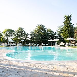 Il Podere Del Germano Reale Hotell Coriano Exterior photo