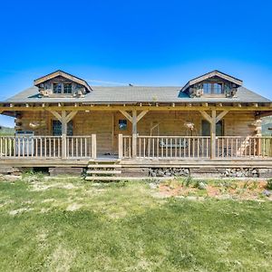 Bellevue Log Cabin With Gas Grill And Creek Access Leilighet Exterior photo