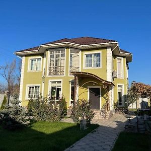 Green House Cottage Villa - Зеленый Дом Коттедж Вилла Almaty Exterior photo