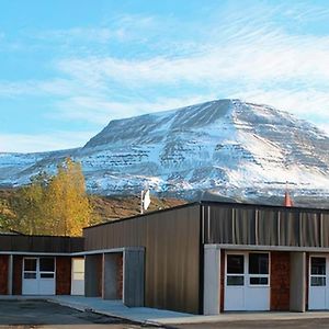 Studio 22 Hotell Reydarfjordur Exterior photo