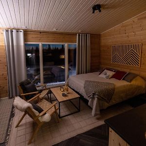 Log House With Sauna&Jacuzzi! Rovaniemi Exterior photo