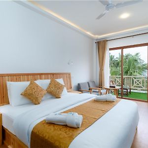 Ostrov Palm Hotell Ukulhas Exterior photo