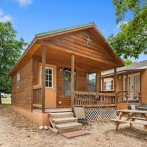 River Run Cabin On Guadalupe Hotell Kerrville Exterior photo