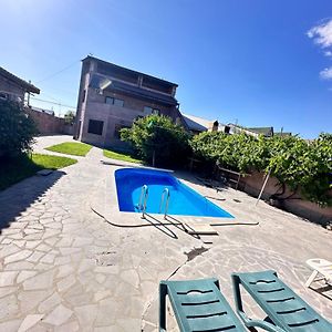 Luxury Villa With A Pool Jerevan Exterior photo