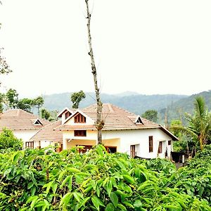 Borrbo Nests Chikmagalur, Astagiri Homestay Exterior photo