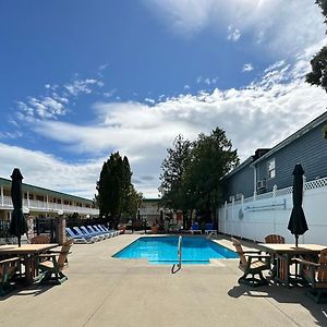 O'Sullivan'S Motel Lake George Exterior photo