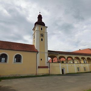 Penzion Nove Dvory Kutná Hora Exterior photo