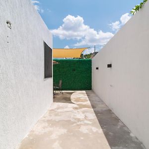 Elegante Casa Completa. Merida, Yucatan / House Mr Villa Exterior photo