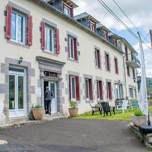 Au Coeur Du Volcantal Hotell Laveissière Exterior photo