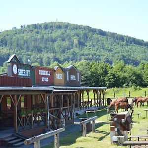 Bubla City Ranch Leilighet Kopřivnice Exterior photo