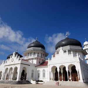 Reddoorz Syariah Near Terminal Batoh Banda Aceh Hotell Exterior photo