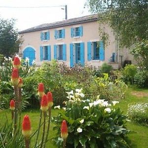 Maison D'Hotes La Chabanaise - Marais Poitevin Bed & Breakfast Cramchaban Exterior photo