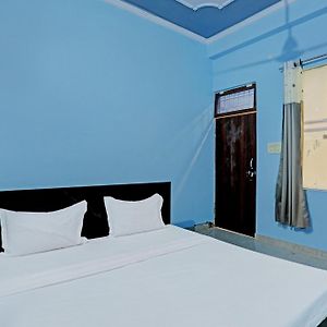 Twinkle Galaxy Hotell Kānpur Exterior photo