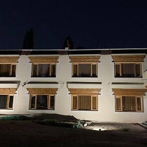 Lardak Guest House Leh Exterior photo