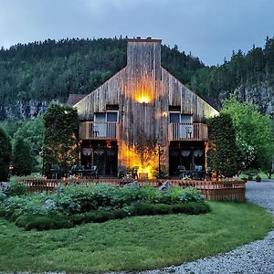 Auberge Du Jardin Hotell Petit-Saguenay Exterior photo