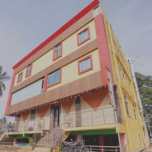 OYO 17373 Ssv Hotel Hoskote Exterior photo