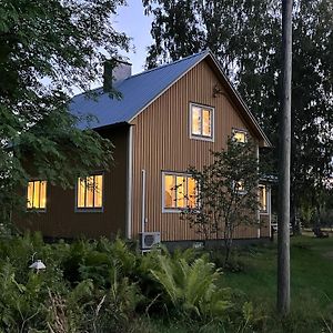 Wanha Anola Farmhouse - Golf & Lake Leilighet Pieksämäki Exterior photo