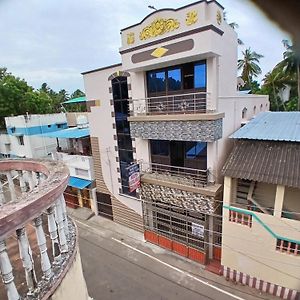 Marudha Temple View Thiruvidaimaruthur Leilighet Thiruvidaimarudur Exterior photo