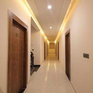 Priya Kunj Dham Hotell Vrindāvan Exterior photo