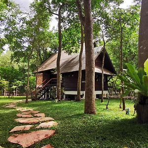 Hom Klin Paa หอมกลิ่นป่า Villa Kanchanaburi by Exterior photo