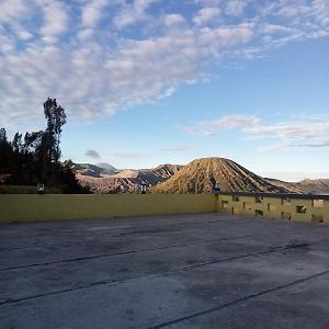 Tengger Indah Seruni Bromo Hotell Probolinggo Exterior photo