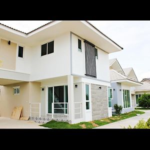 Homestay Apartments Hua Hin Exterior photo