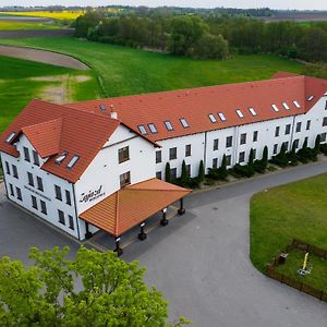 Zajazd W Biskupinie Hotell Exterior photo