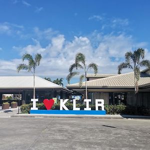 Klir Waterpark Resort&Hotels Guiguinto Exterior photo