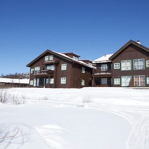 Comfortable Apartment Just Steps From Skiing, Dining, And Outdoor Fun Beitostolen Exterior photo