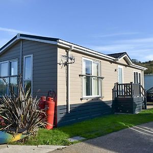 Riverside Holiday Park Hotell Amberley  Exterior photo