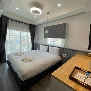 Acozyposhtel Hotell Bangkok Exterior photo