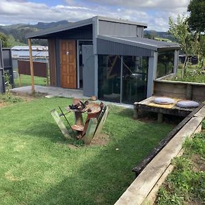 A Few Shades Of Grey Leilighet Ohauiti Exterior photo