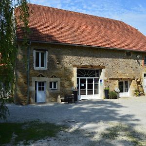 Le Moulin Au Fil De L'Eau Hotell Verseilles-le-Bas Exterior photo