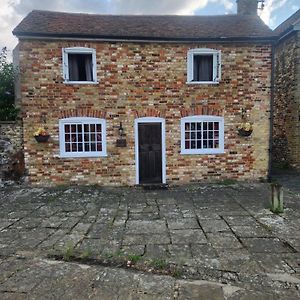 Quay Cottage In Sandwich, Uk Exterior photo