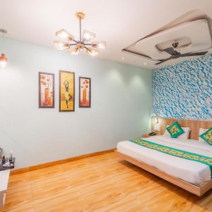 Treebo Musk Hotell Indore Exterior photo